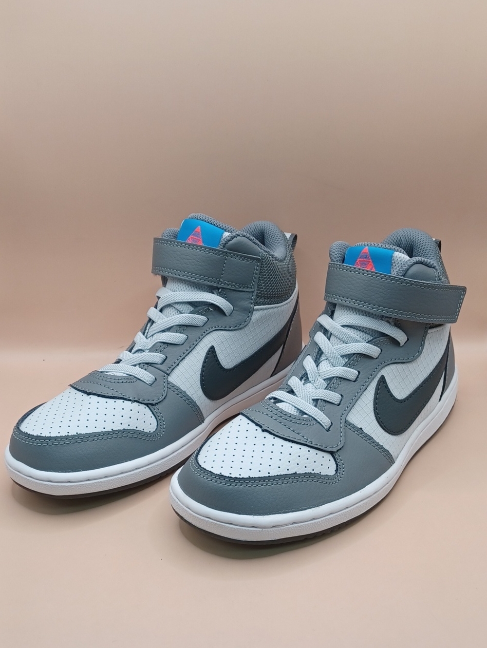Nike Court Borough Mid Sneaker-Cool Grey/Anthracite Kids Size 3Y US 870026-009